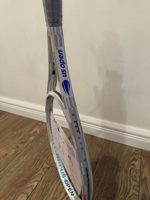 Racheta Wilson Shift 99 v1 US Open 2025,greutate 285g,cap 99
