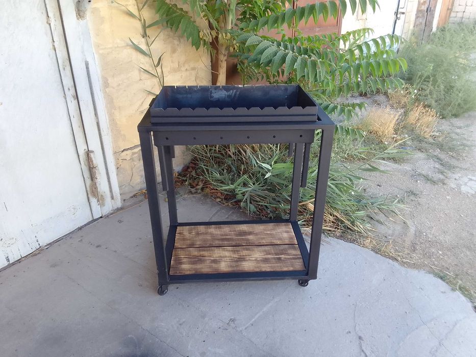 Мангал на колесиках