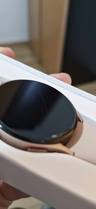 Vând Samsung Galaxy Watch4 40mm
Ceasul este funcțional 100%, pornește