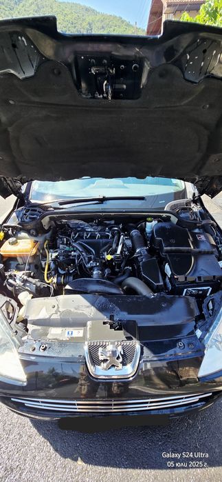 Продават се на части Пежо 407 и 307