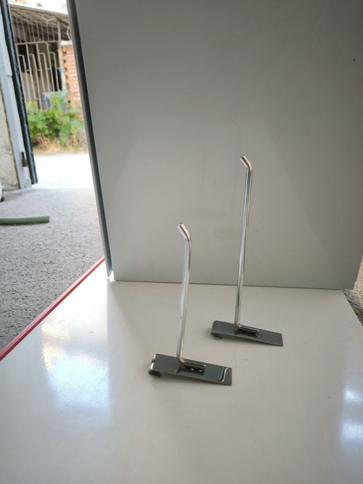 Куки за стелажи 15см и 20см