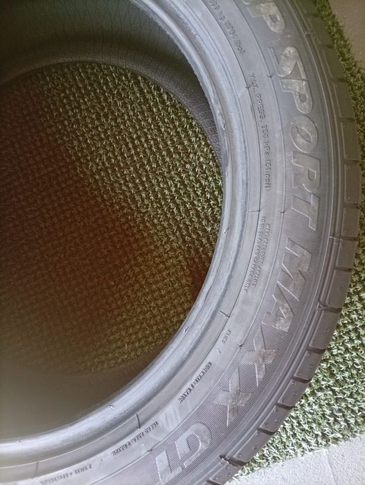 245 50 18 Dunlop