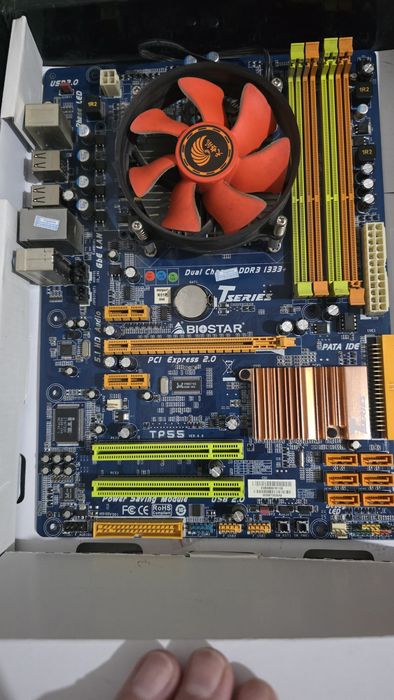 Продам 2 компьютера DDR3, в придачу пустые корпуса и комплектующие