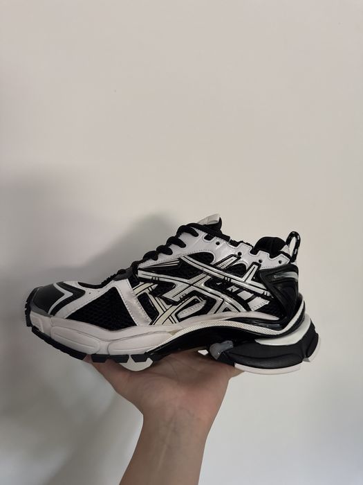 Balenciaga Runner Black & White