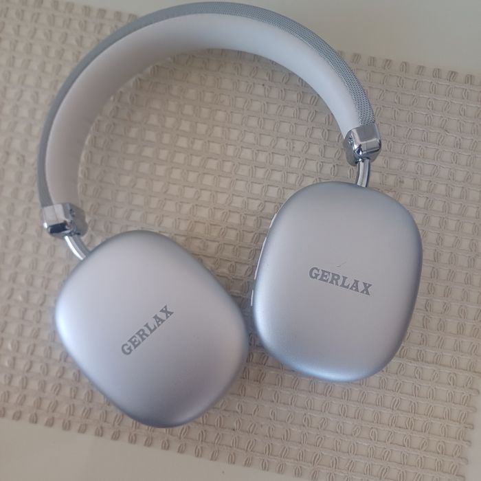 Продаю наушники бренда GERLAX