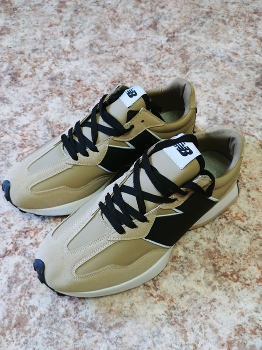 Продаю кроссовки NB 327