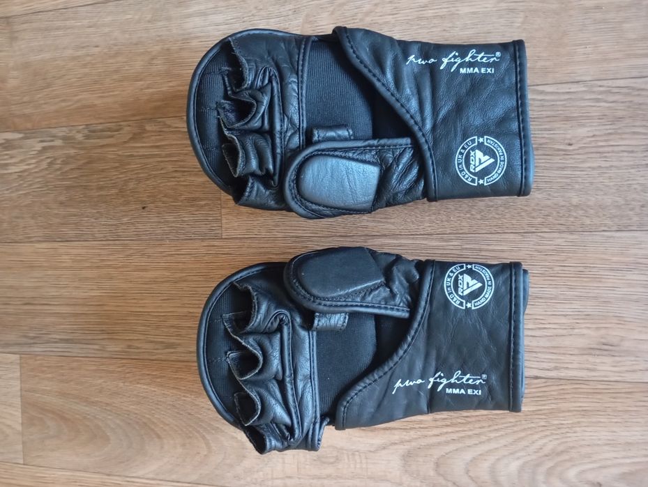 Продам перчатки для мма