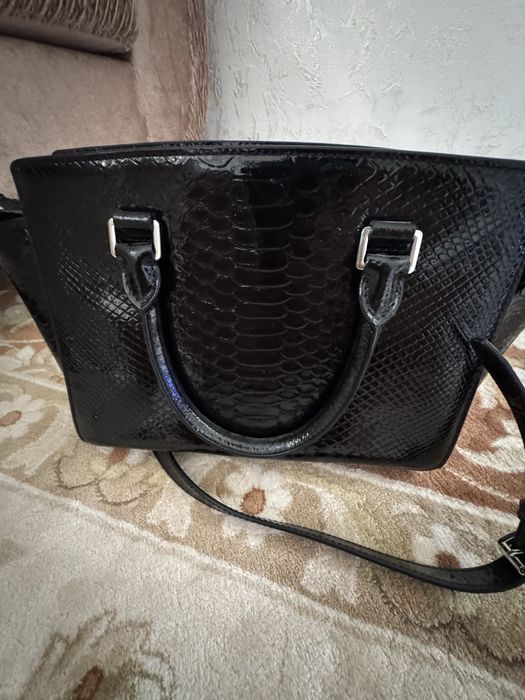 Сумка Michael Kors, оригинал, б/у, в отличном состоянии, торг