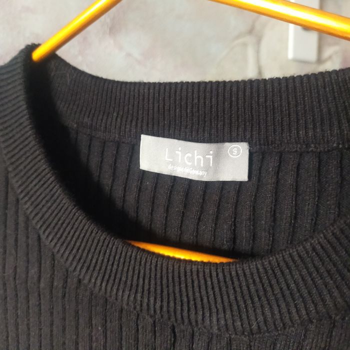 Продам 2 платья - чёрное длинное, синее мини