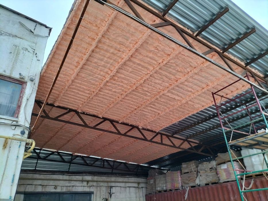 Polynor (полинор) - напыляемый пенополиуретановый утеплитель