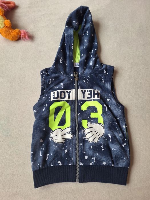 Нови връхни дрехи размер 116 (5-6 години).