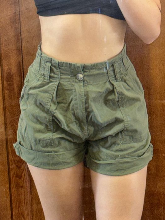 Къси зелени панталонки, S/M
