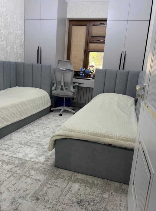Бадамзар, 3в4/1/9 Улучшенка, подвал 2\6+ парковка с новесом