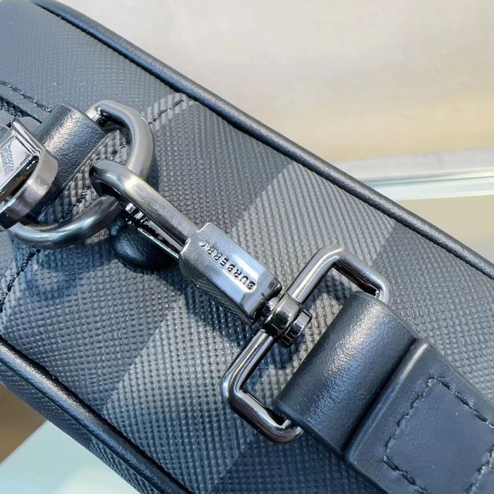 Чанта Burberry Muswell Check-print Zip Pouch in Faux Leather