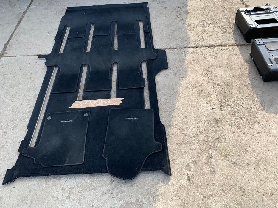 Dezmembrez viano/vito/c vlass/mercedes/extra long/mercedes/plafon