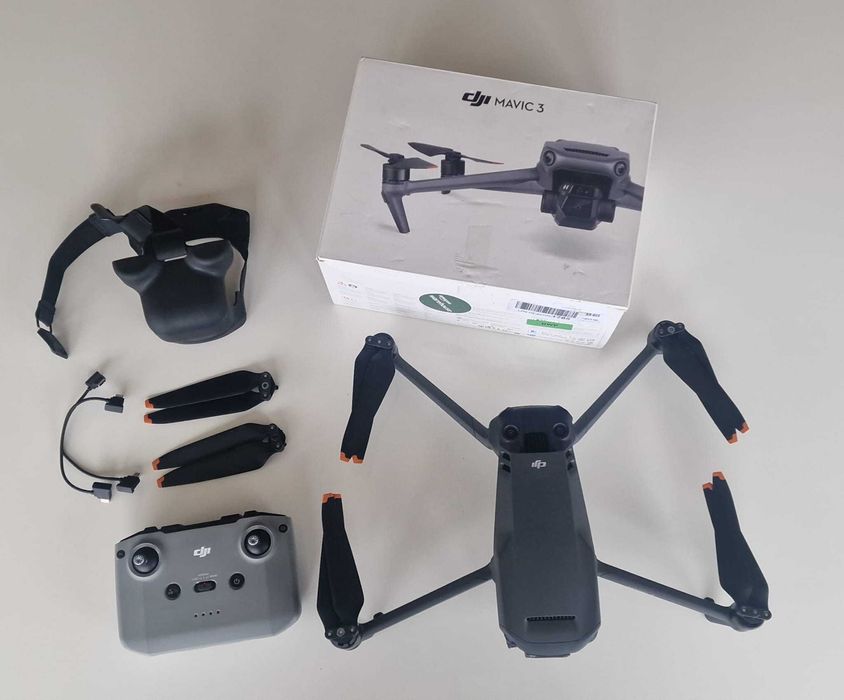 DJI Mavic 3, cutie completa, stare perfecta