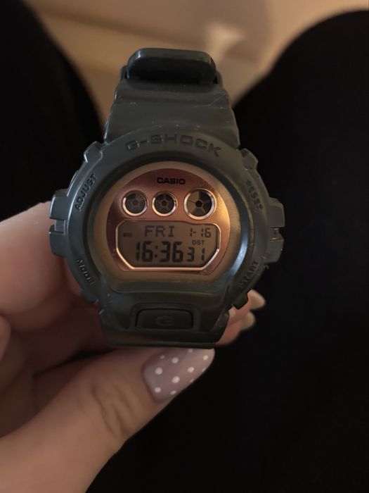 Часовник CASIO G-shock