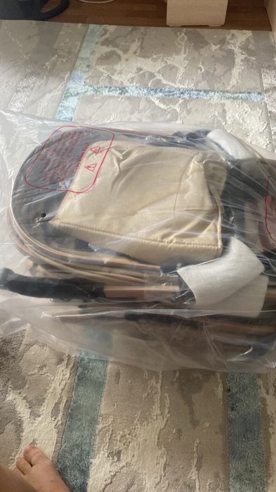 Продам новую коляску