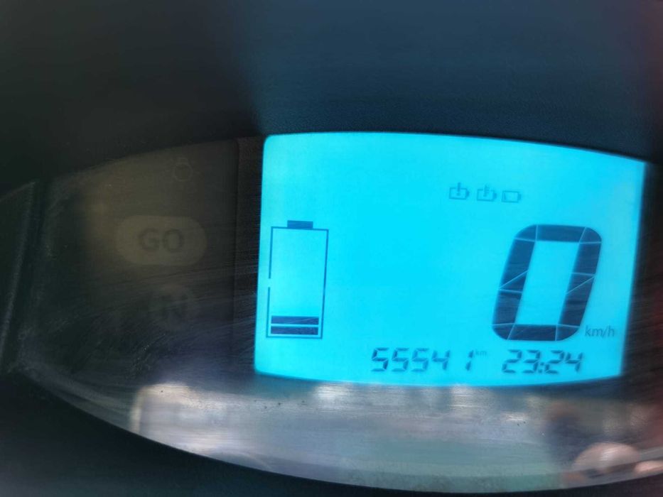 Twizy 80 Electric (se conduce de la 16 ani cu permis B1 ca și Aixam Tazzari Microcar Yoyo Chatenet Lijier Relive Allview, etc.)