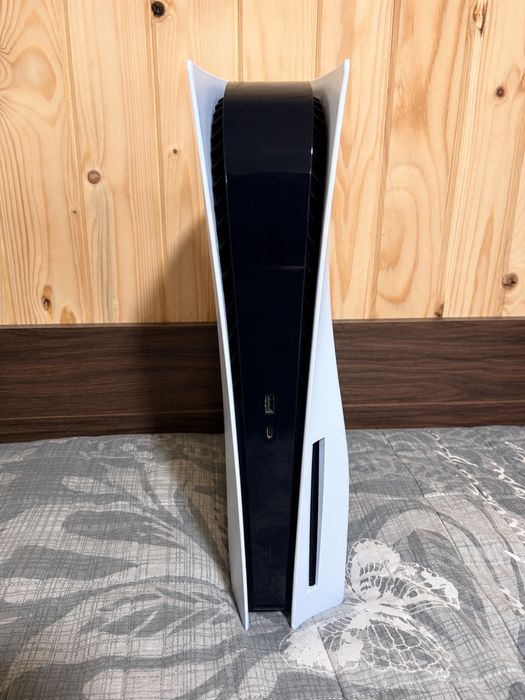 PlayStation 5 PS5 Fat Disc Edition с дисково устройство – Отлично състояние