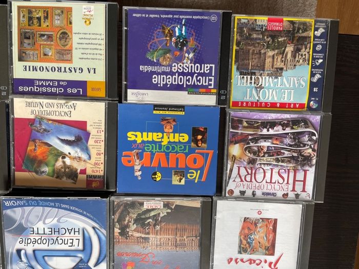 CD-uri /DVD-uri educaționale PC și MacOS