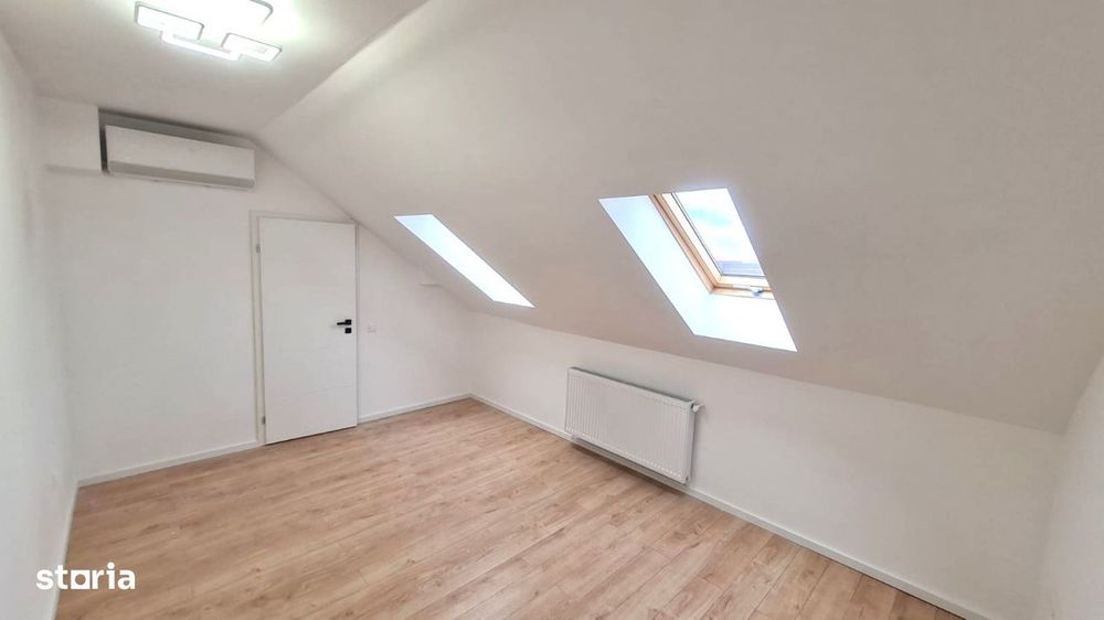 Apartament 3 camere 78 mp Calea Cisnadiei