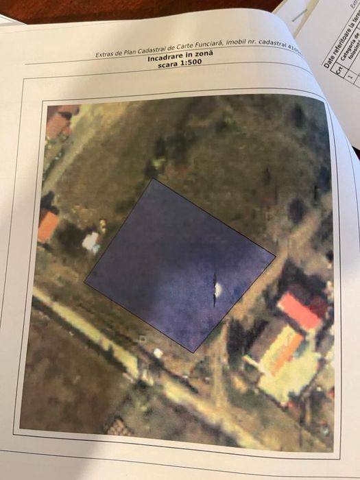 Vand teren intravilan cu numar de casa si utilitati