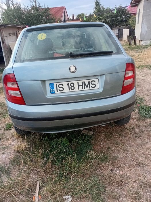 Vând Skoda Fabia 2003 ușor negociabil