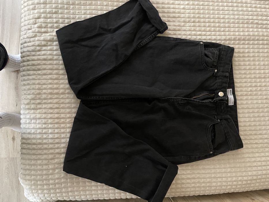 Неносени дънки от H&M и Bershka