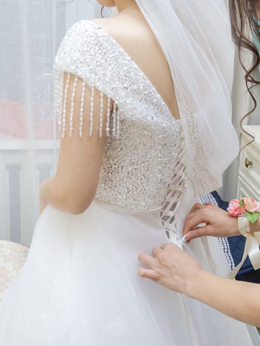 Продам свадебное платье