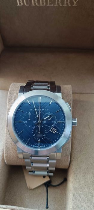 Продавам нов часовник ,, Barberry "