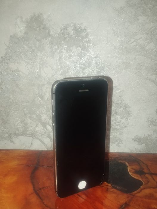 IPhone 5s 32gigabaita