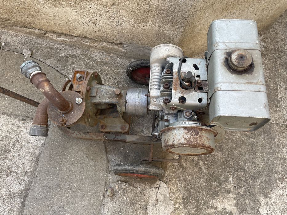 Pompă de apă cu motor  Bernard