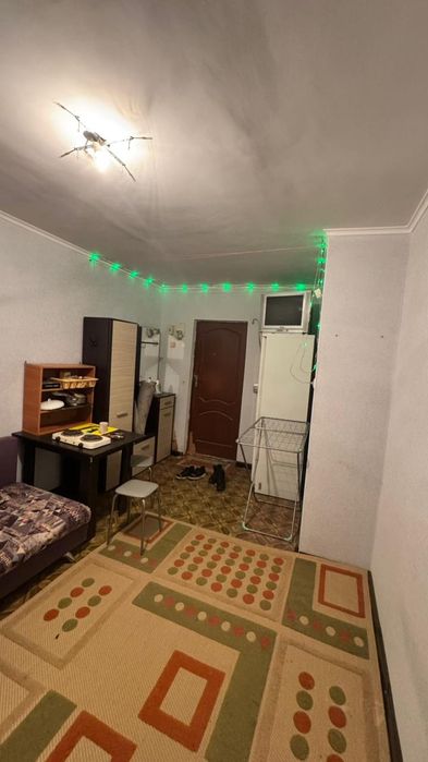 Сдам комнату в общежитии 8мкр