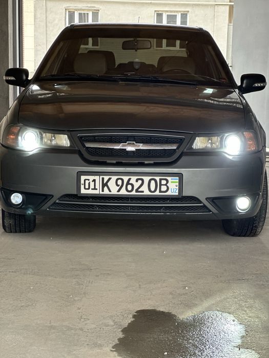 Sotiladi nexia 2 xolati yaxshi tayyor moshina