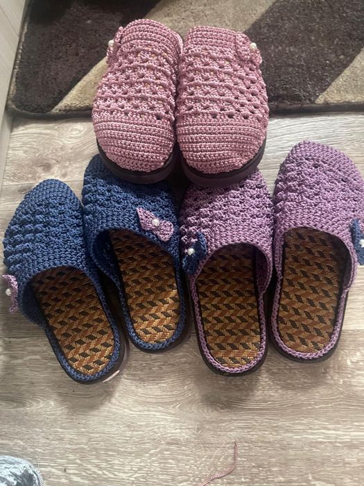 Вязаные тапочки, ручной работы