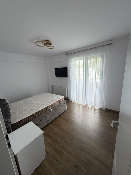 Vand apartament 2 camere bloc nou