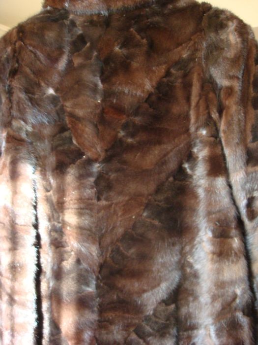 Haina blana naturala nurca + bizon , LAPIDUS Creation