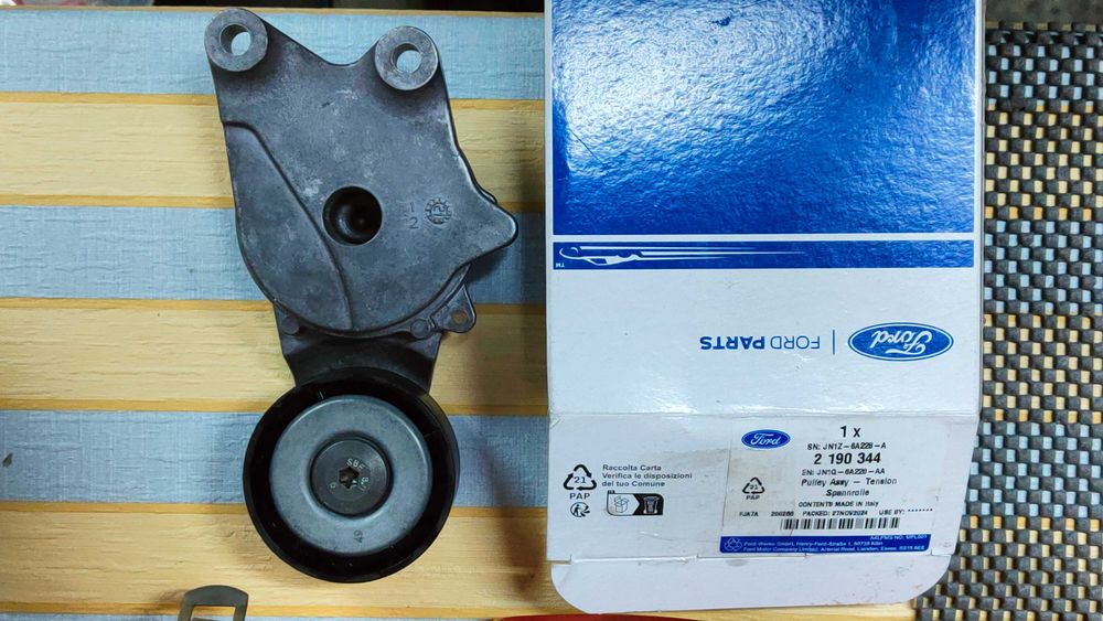 intinzator ford puma 1,5  original cod JN1Q-6A228-AA in stare perfecta