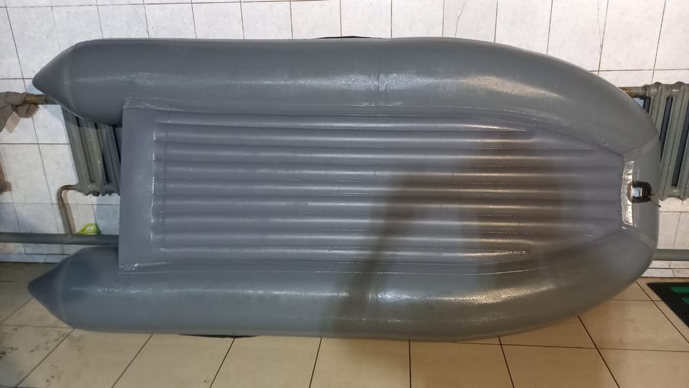 Продам лодку с мотором