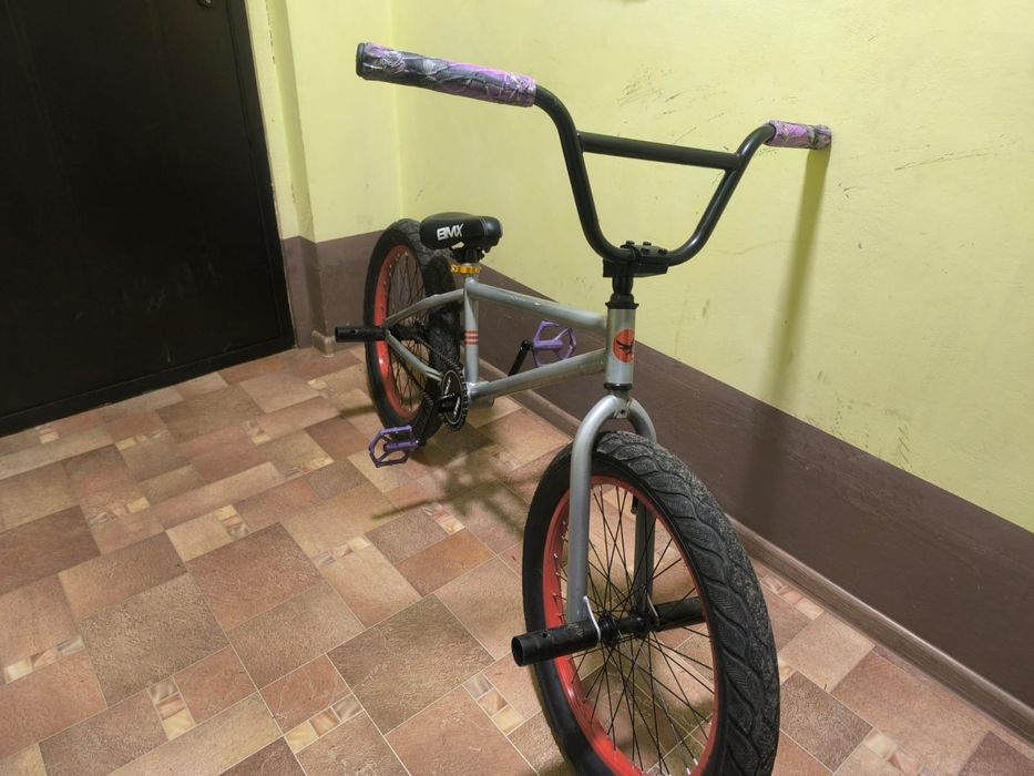 Велосипед трюковой BMX
