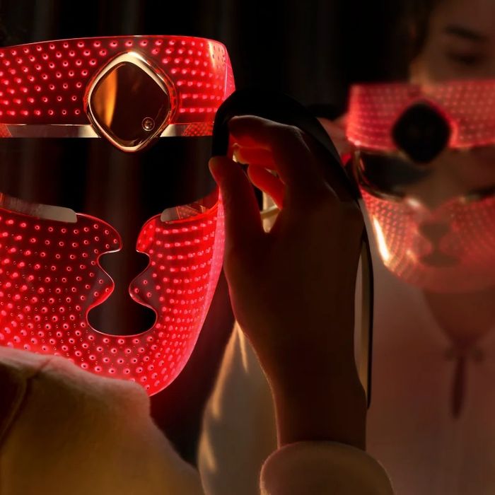 Anti-aging LED Mask FOREO FAQ 202
