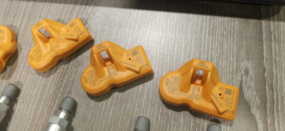 Сензори/ датчици/ за налягане в Гумите TPMS