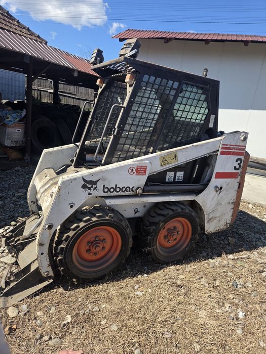 Bobcat 553 cu motorul defect