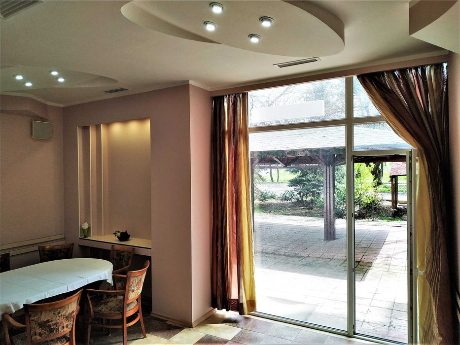 Заведение в Русе 138м2 + 20м2 магазин подарък на морето БЕЗ ПОСРЕДНИК