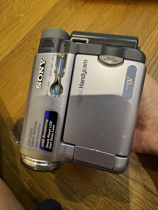 Видеокамера sony handycam