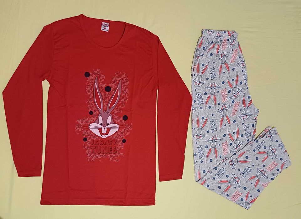 НОВА дамска пижама с дълъг ръкав - M/L.