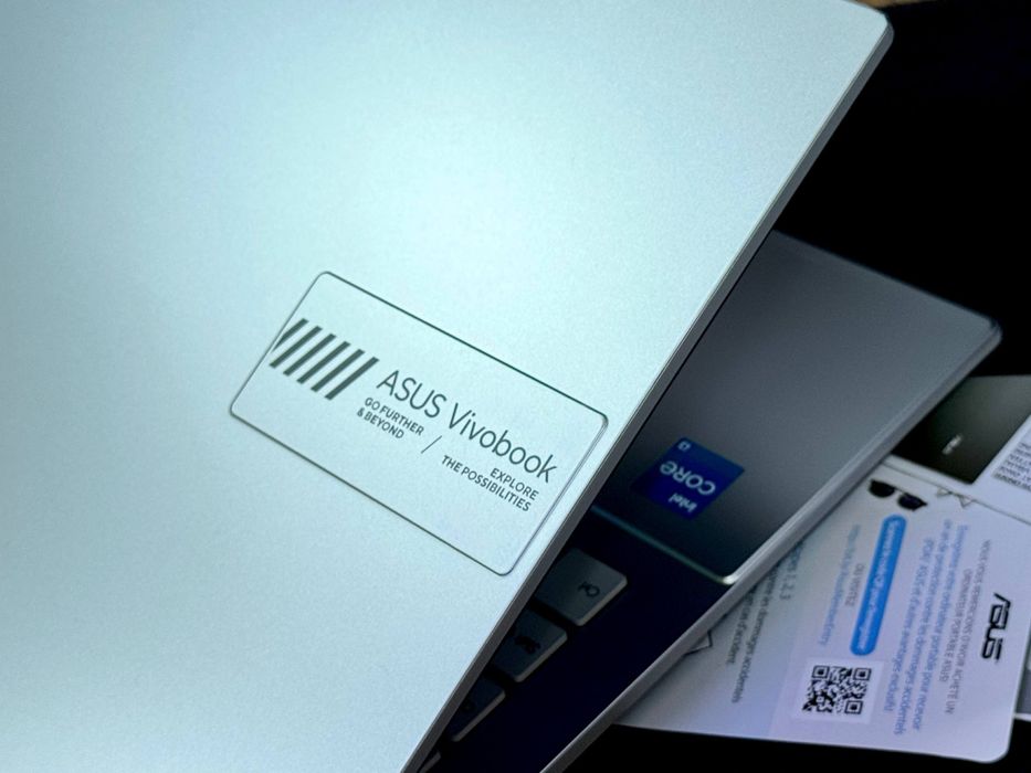 Asus Vivobook GO 15 SILVER WINTER exclusive Edition 13-Avlod OPEN BOX