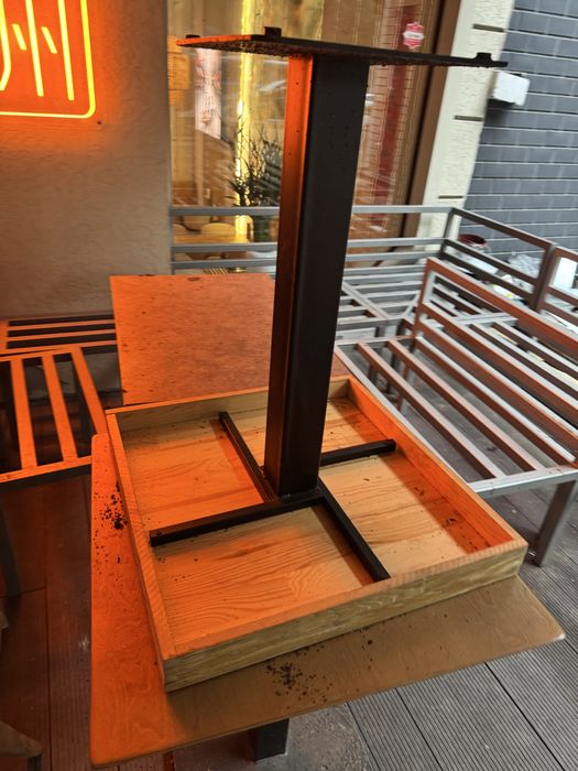 Продам столы стулья срочно недорого