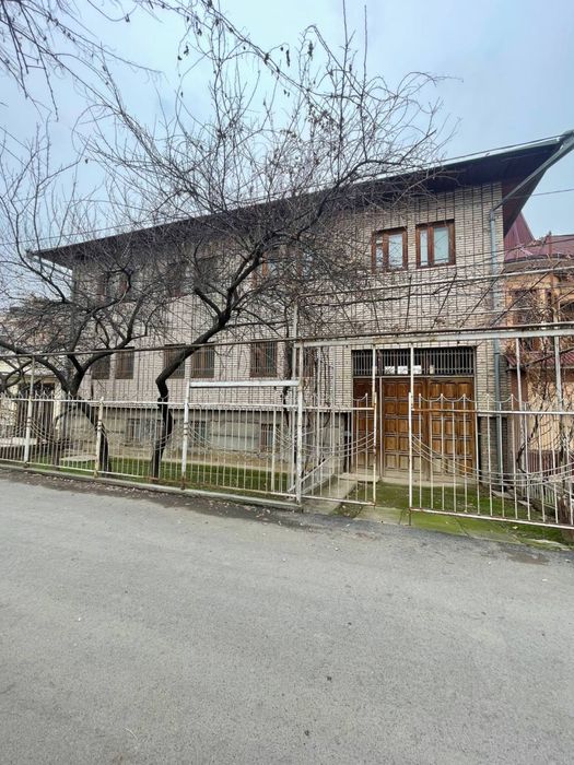 Срочно! Продается участок на Центре Города .